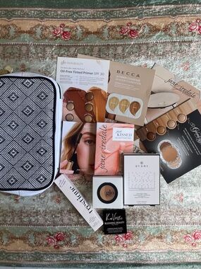 Clean Beauty bundle with makeup bag